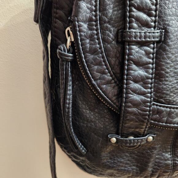 Aeropostale Black Lightweight Crossbody Shoulder Purse Bag Adjustable Strap - Picture 6 of 10